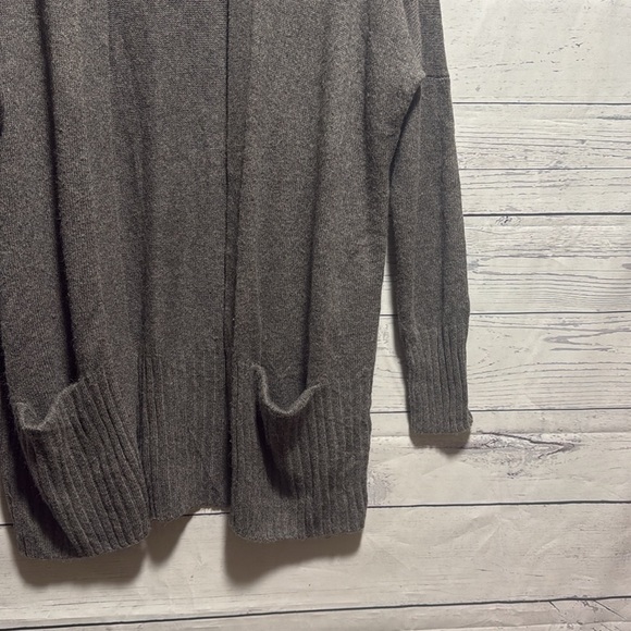 Babaton Talula Cardigan - Picture 2 of 6